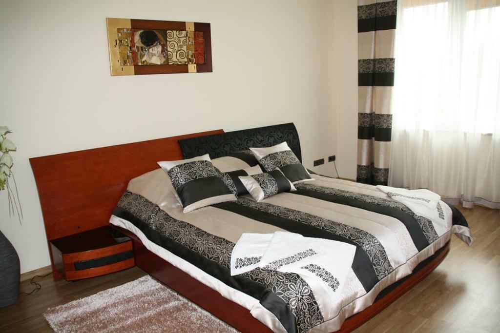 Hotel For You Пабьянице Экстерьер фото