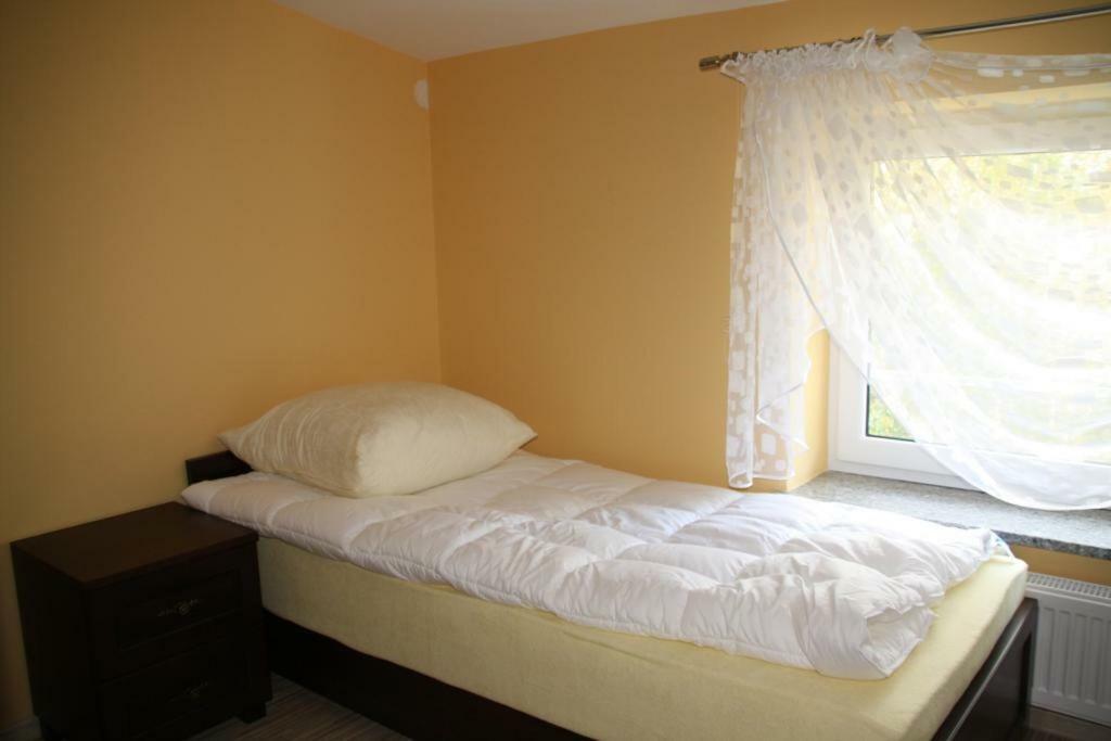 Hotel For You Пабьянице Экстерьер фото